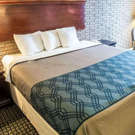 Rodeway Inn & Suites Wilmington North Eksteriør bilde